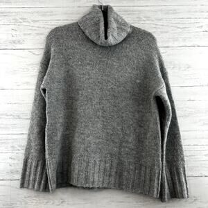 Vero Moda NWT Gray Turtle Neck Pullover Sweater Size XS